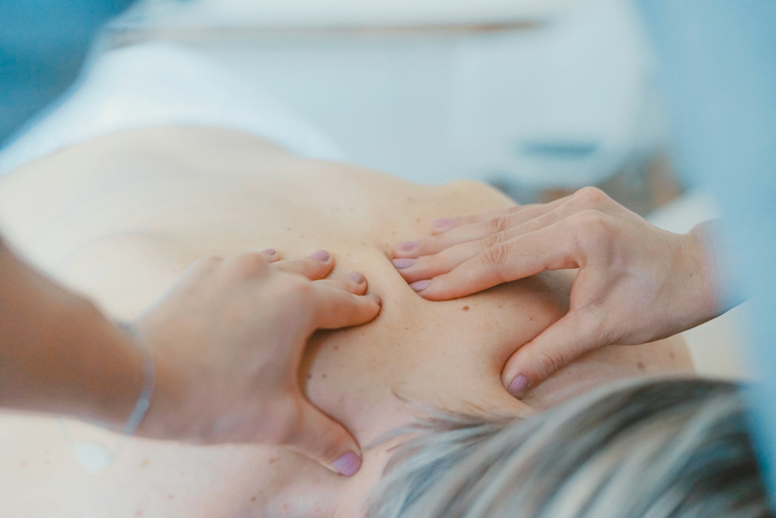 Desxifrant el misteri del dolor referit: quan el cos parla en silenci | Evolutive Clinic